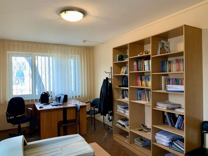 Оренда офісних приміщень 8,6 та 17,4 м2, р-н 5 Кутів - фото 1