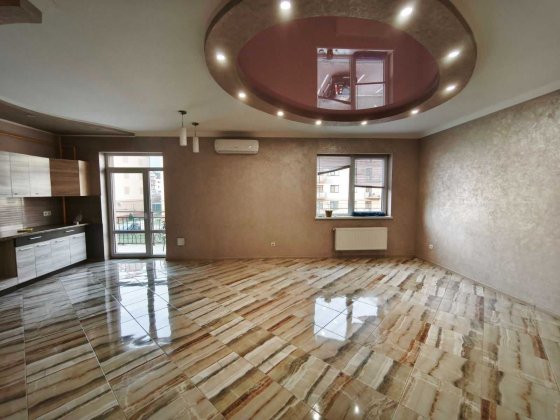 Здається в оренду офісне приміщення, вул. Тлехаса 16 Код: 40626 Ужгород