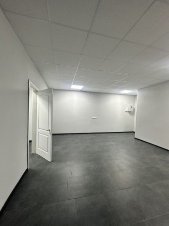 Оренда комерційне приміщення вул. Космонавтів - фото 1