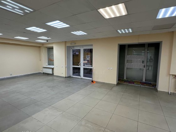 RLT S01 Оренда фасадного приміщення по пр. Левка Лук'яненка Чернігів