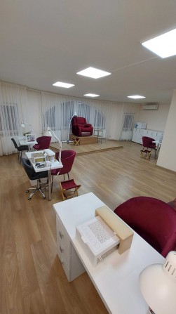 Оренда місця для майстра манікюру та педикюру - фото 1