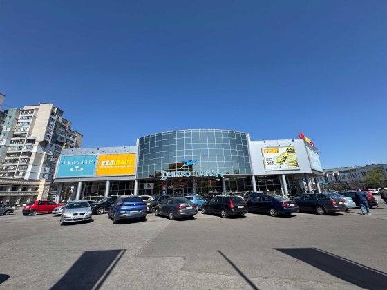 Торгові приміщення в ТРЦ "Дніпро-Плаза" Черкаси