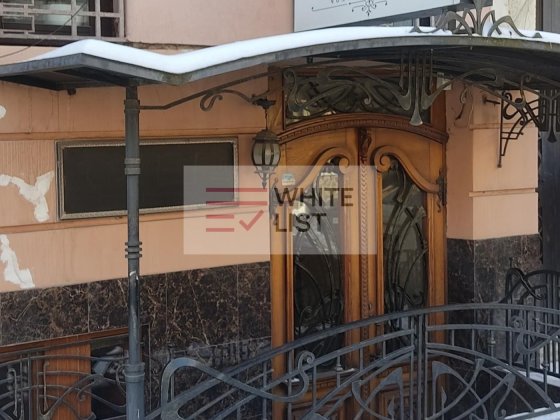 Здається в оренду комерційне приміщення  вул.Жуковського Чернівці