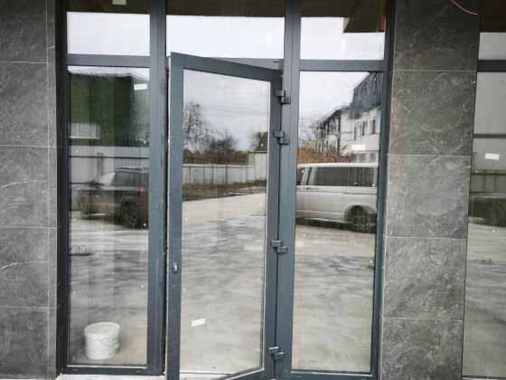 Здається в оренду комерційне приміщення, ЖК Загорська Код: 40596 Ужгород