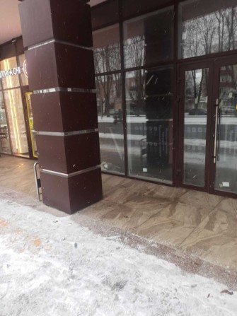 Здається фасадне приміщення з окремим входом 100 кв.м. новий ремонт! - фото 1