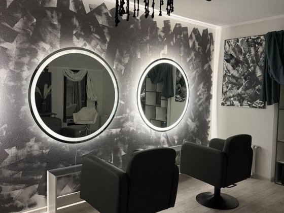 Оренда місць для майстрів реконструкціі волосся та колористів Винница