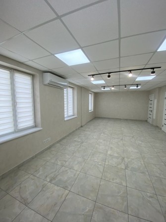 Терміно! Оренда фасадного приміщення. Рн Словянка. - фото 1