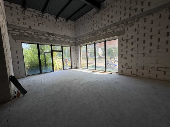 Фасадне приміщення по вул. Залізняка, біля Бейкері Черкаси