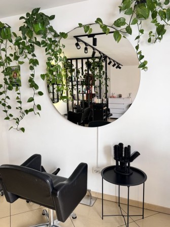 Робоче місце для перукаря - фото 1