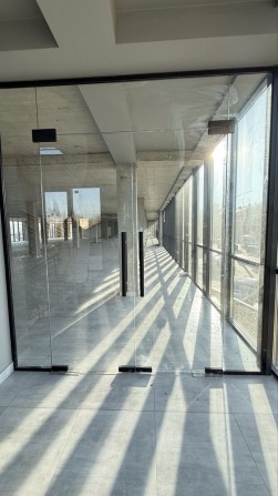 Оренда приміщення у новому ТЦ - 250 кв.м - фото 1