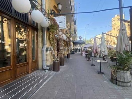 БЕЗ% Оренда бару / ресторану СУПЕР ТРАФІК Арена Сіті Басейна ФАСАД