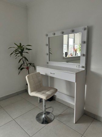 Оренда робочого місця бровіст / візажист - фото 1