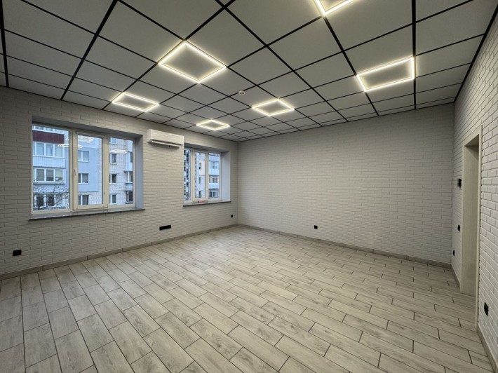 Оренда приміщення | в кабінеті є вода, інвертор | Словʼянка - фото 1