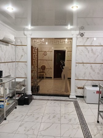 СУПЕР ЛОКАЦІЯ!!!СУПЕР ТРАФІК!!!Здам фасадне приміщення з євроремонтом! - фото 1