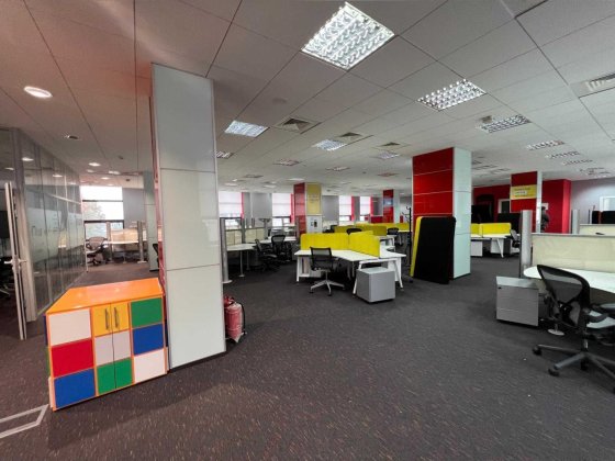 БЕЗ% Оренда офісу з генератором окремий ПОВЕРХ 1598 м² пдзмний паркінг Київ