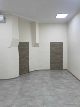 Здам офіс у центрі Ужгорода, вул.Ракоці, 75м2 - фото 1