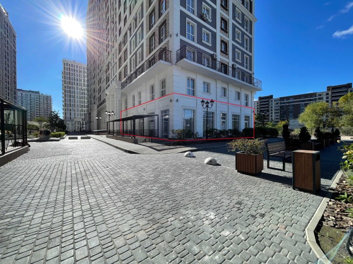 Без комісіі, здам магазин 165 м2. в ЖК Нова Англія, вул. Максимовича - фото 1