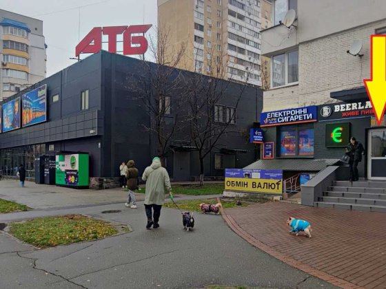 Оренда фасадного приміщення біля "АТБ"