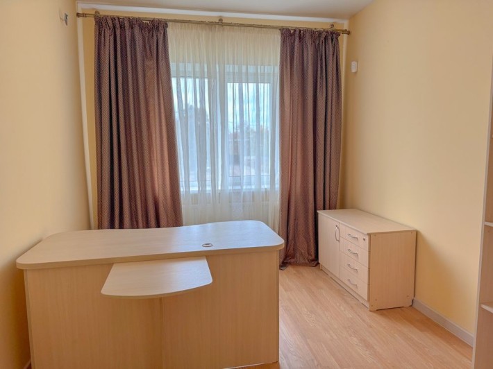 Здам офісний комплекс з гарним ремонтом і меблями - фото 1