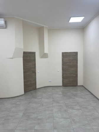 Оренда офісу  в центрі Ужгорода по вул. Ф.Ракоци 75м² - фото 1
