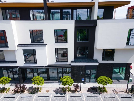 Оренда офісу 230 м² у бізнес-центрі UBC, Ужгород, 4 поверх – BC 405 Ужгород