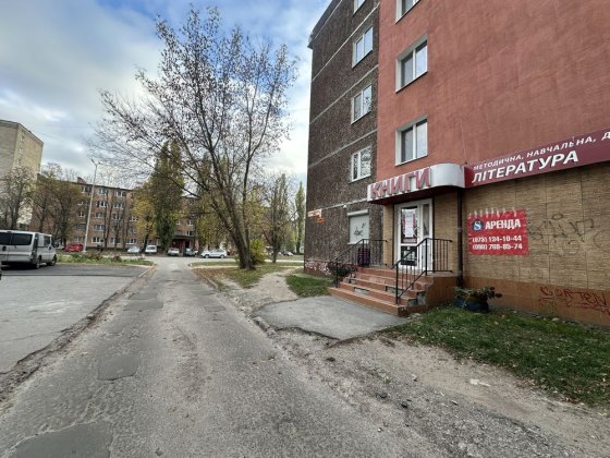 **ФАСАД! Оренда 57 кв.м. Район Л. Лук'яненка| р. НИВА Чернігів