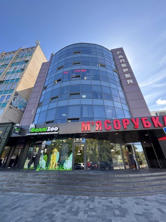 Панорамний офіс в центрі міста - фото 1