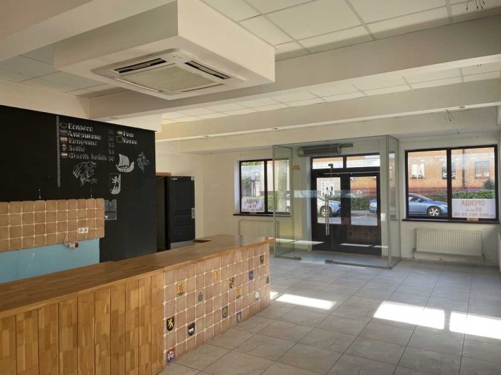 Оренда приміщення в центрі міста 83.5 м.кв. ( вул. Г.Полуботка, 22) - фото 1