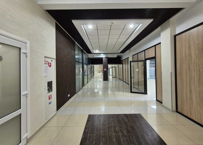 Оренда комерційного приміщення на проспекті Юності - фото 1