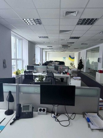 Оренда офісу в бізнес центрі метро Олімпійська (550 м2) - фото 1