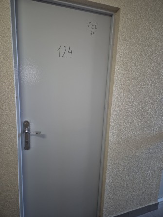 Оренда комор біля палацу Україна - фото 1