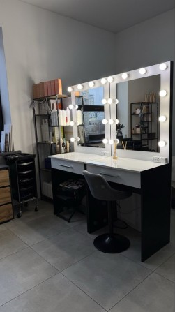 Здам в оренду місце бровіста / візажиста - фото 1