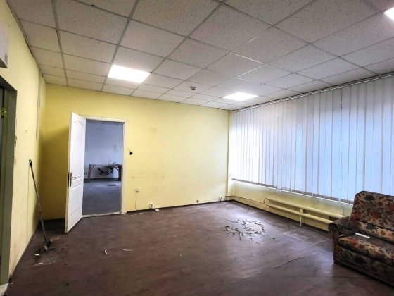 Оренда кабінету 28 м.кв. Чорних Запорожців/Дашкевича Оренда приміщень Київ