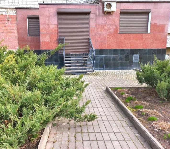 Здам сучасний офіс  з меблями в центрі міста - вул.П'ятницька - фото 1