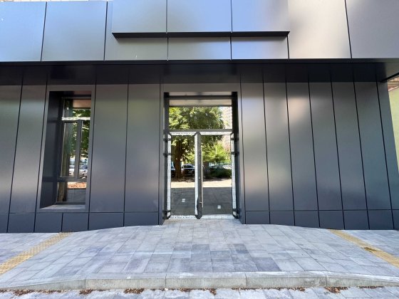 Фасадне приміщення по вул. Благовісна Черкаси