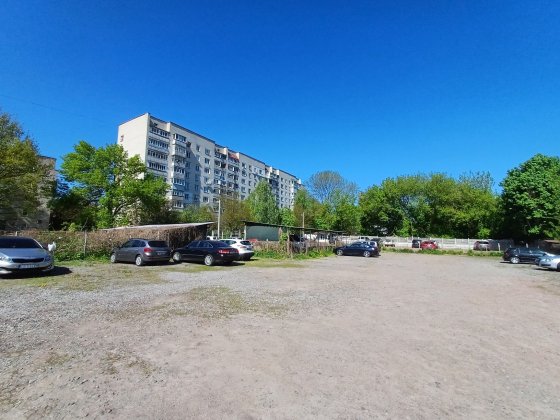 Оренда ділянки, парковки по вул Мазепи. Діючий бізнес.Центр. Чернігів