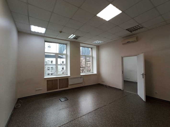 Офіс 60 кв.м (3 кабінети). Метро Палац Україна. Печерськ. Без комісії! - фото 1