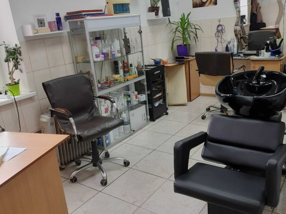 Оренда кімнати (місця )в діючій перукарні в ПЗР. Черкаси