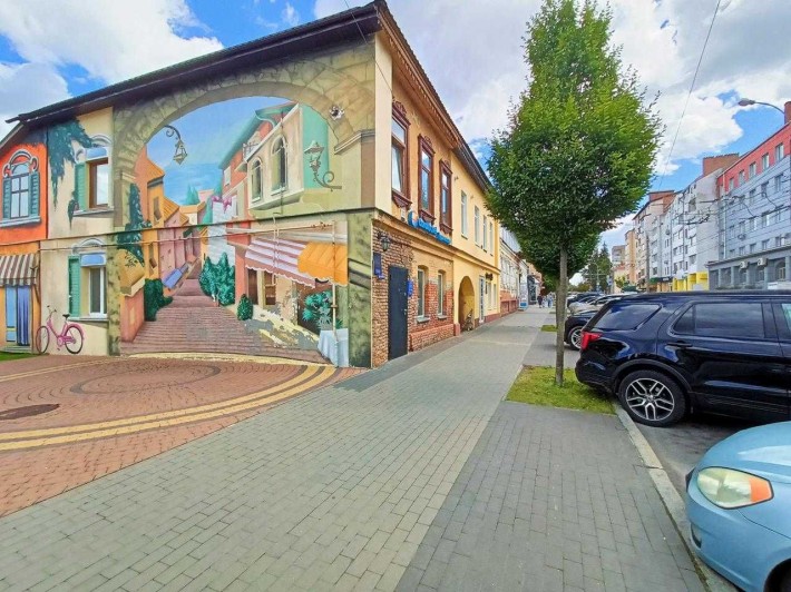 Оренда приміщення в центрі Чернігова, або готового бізнесу. - фото 1