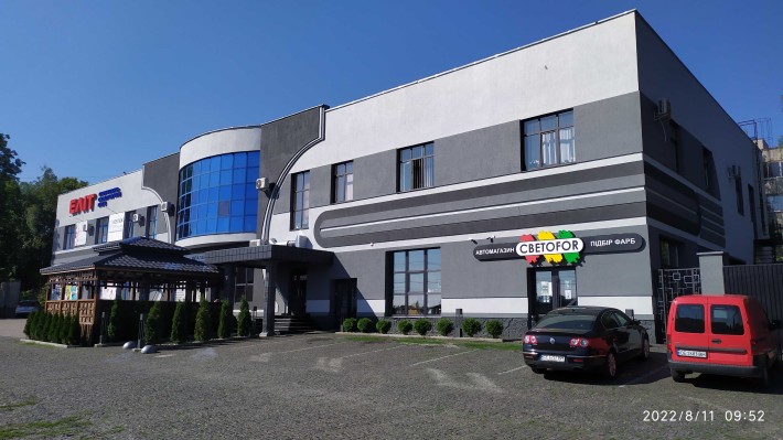 Залишилося одне приміщення 50 м2 +підсобне 10м2 Оренда комерція - фото 1