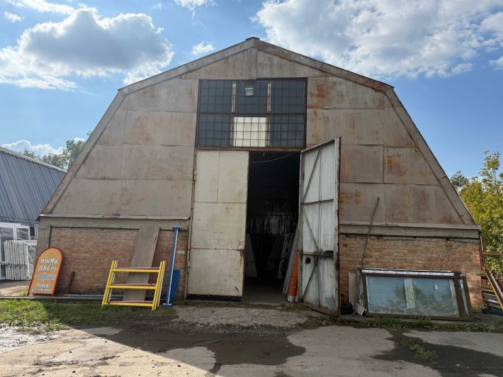 Оренда  утепленого ангару у Вінниці, під виробництво або зберігання - фото 1