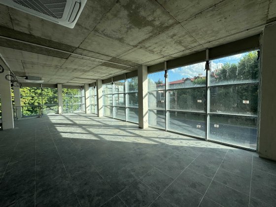 Панорамне приміщення в центрі по вул. Благовісна Черкаси