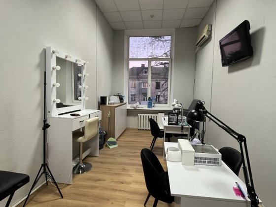 Місце бровіста та лешмейкера в центрі міста Винница