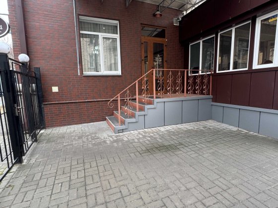 Приміщення під салон в центрі по вул. Гоголя Черкаси