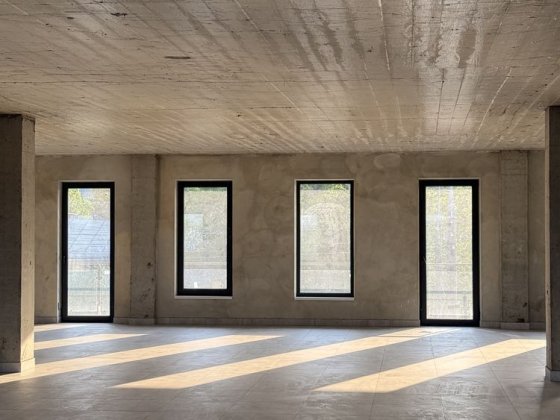 Оренда 108 м² комерційного приміщення у новому ТЦ 3-й поверх. Чернівці