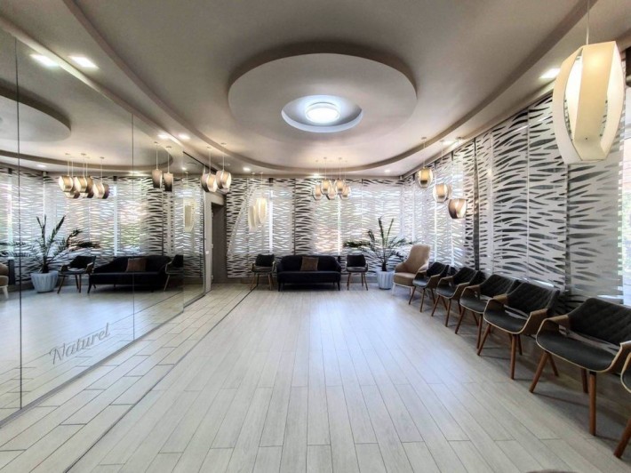 Здається в оренду БЕЗПЕРЕБІЙНЕ ЖИВЛЕННЯ / центр міста - фото 1