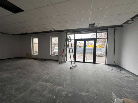 Оренда фасадного магазину в новій будівлі Д.Нечая Винница