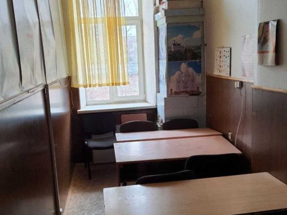 Офіс в центрі, 9 кв.м, вул.Соборна, 2/2, 2750 + світло ( торг) Винница