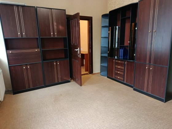 Оренда 3-кімнатного офісного приміщення Центр міста Черкаси