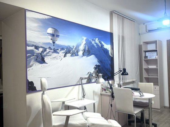 Сдам место мастеру маникюра